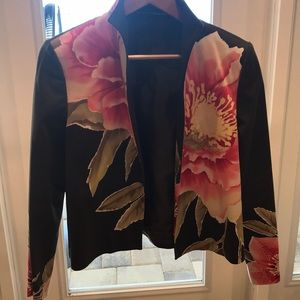 Spring hibiscus flowered cropped jacket